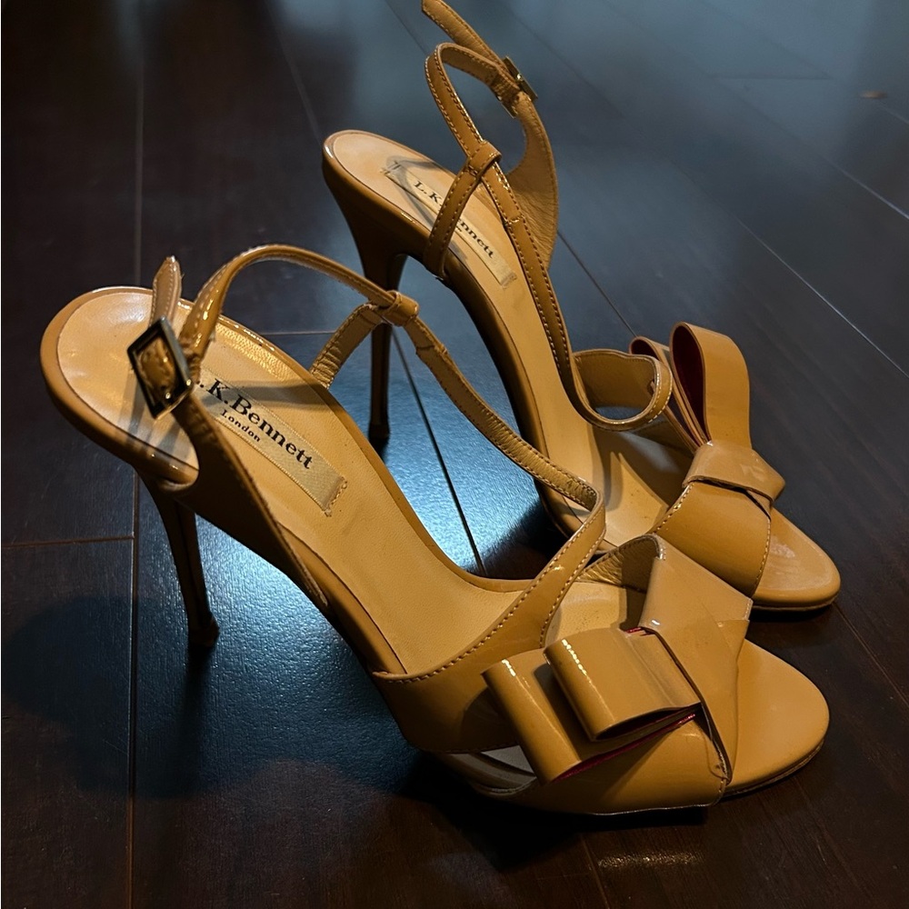 LK Bennett Beige Bow Heels